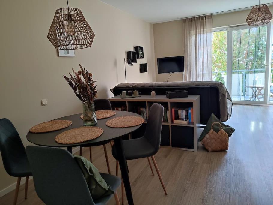 Gemuetliches Ferienapartment Mit Optionaler E-Ladesaeule Eichenzell Buitenkant foto