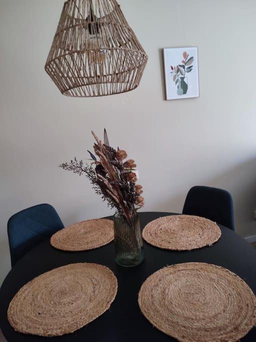 Gemuetliches Ferienapartment Mit Optionaler E-Ladesaeule Eichenzell Buitenkant foto